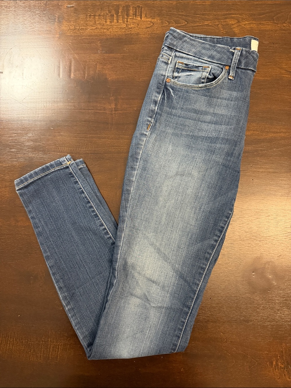 NWOT Jessica Simpson Blue Wash Women’s Jeggings